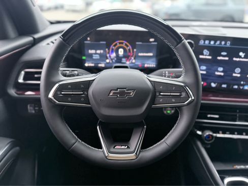 New 2026 Chevrolet Traverse Z71 image 17