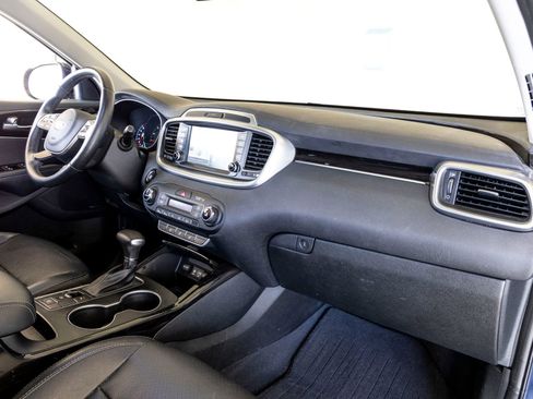 Used 2019 Kia Sorento EX w/ EX Touring Package image 28