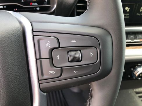 New 2025 GMC Sierra 1500 Elevation image 18