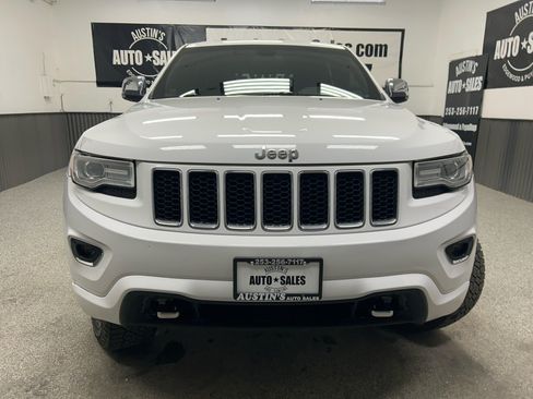 Used 2015 Jeep Grand Cherokee Overland image 2