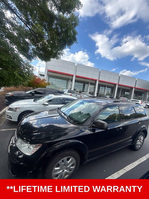Used 2020 Dodge Journey SE FWD image 3