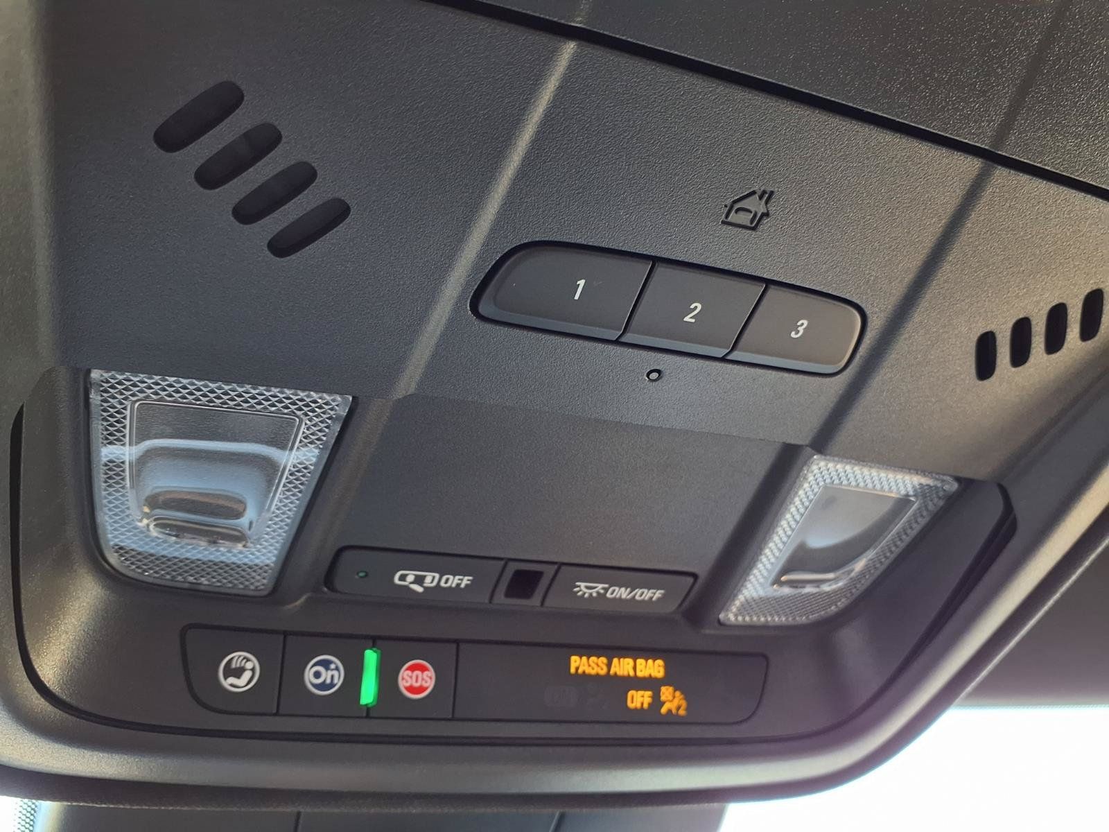 Used 2024 Cadillac XT4 Luxury FWD image 17
