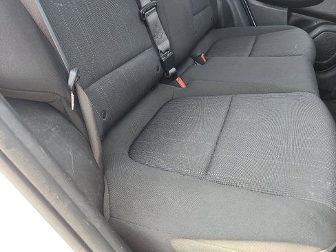 Used 2022 Hyundai Venue SE image 25