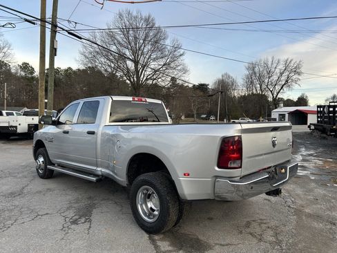 Used 2018 RAM 3500 Tradesman w/ Chrome Appearance Group image 8