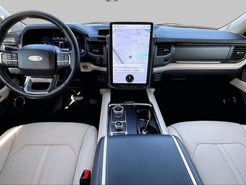Used 2024 Ford Expedition Max Platinum AWD/4WD image 14