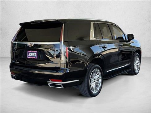 Used 2023 Cadillac Escalade Premium Luxury w/ Performance Package AWD/4WD image 6