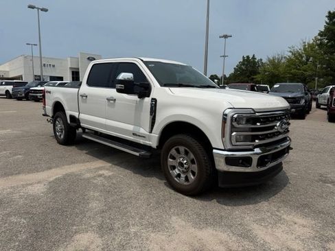 Used 2025 Ford F350 Lariat w/ Chrome Package AWD/4WD image 3