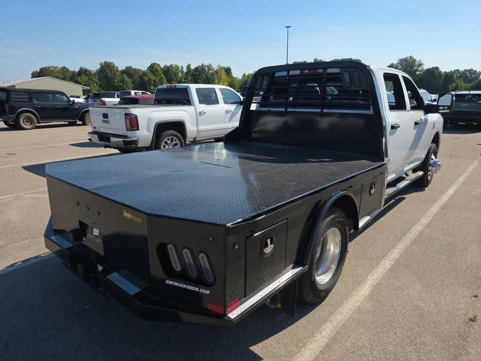 Used 2026 RAM 3500 Tradesman w/ Chrome Appearance Group AWD/4WD image 4