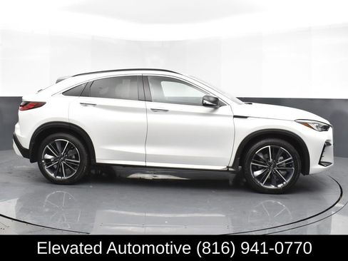 Used 2025 INFINITI QX55 Luxe w/ Cargo Package image 4