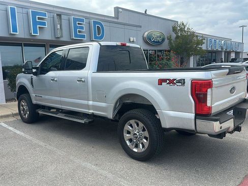 Used 2018 Ford F250 Lariat w/ Lariat Ultimate Package AWD/4WD image 2