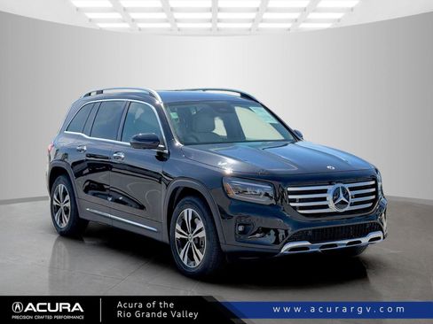 Used 2025 Mercedes-Benz GLB 250 image 1