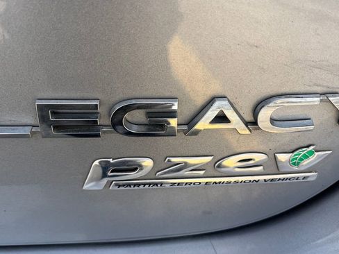 Used 2017 Subaru Legacy 2.5i Limited image 27