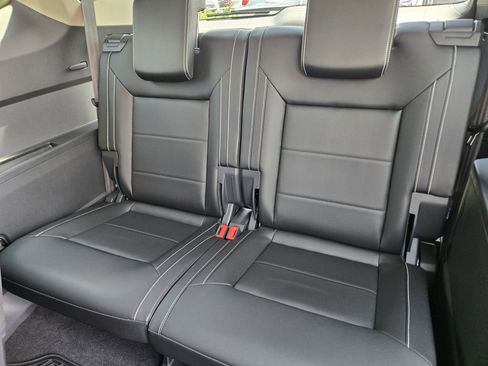 Used 2023 Volkswagen Atlas SE FWD image 18