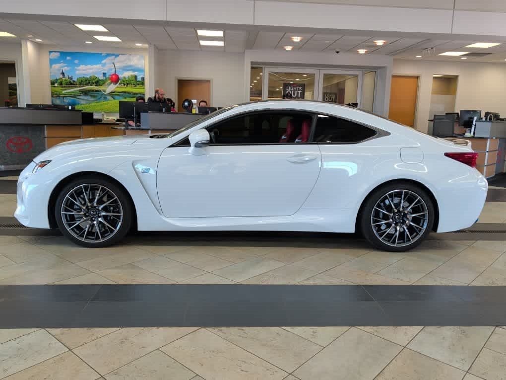 Used 2015 Lexus RC F w/ Performance Package RWD image 4