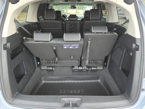 New 2026 Honda Odyssey Touring image 21