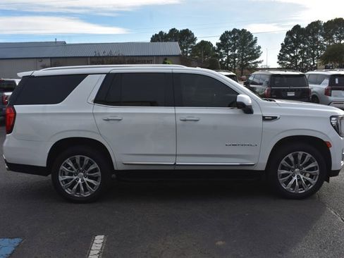 Used 2022 GMC Yukon Denali image 4