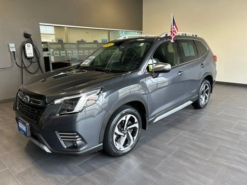 Used 2024 Subaru Forester Touring AWD/4WD image 39