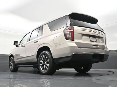 Used 2022 Chevrolet Tahoe LT w/ Luxury Package RWD image 25