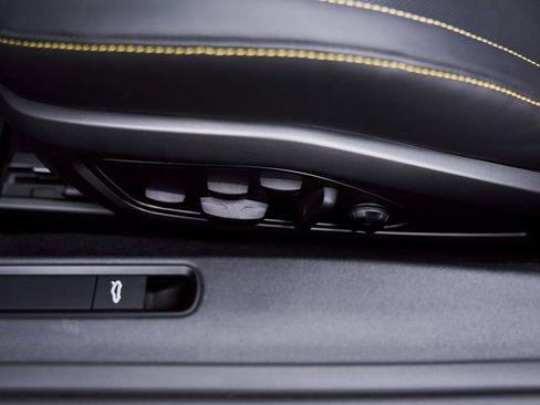 Used 2025 Porsche 911 Turbo S image 36