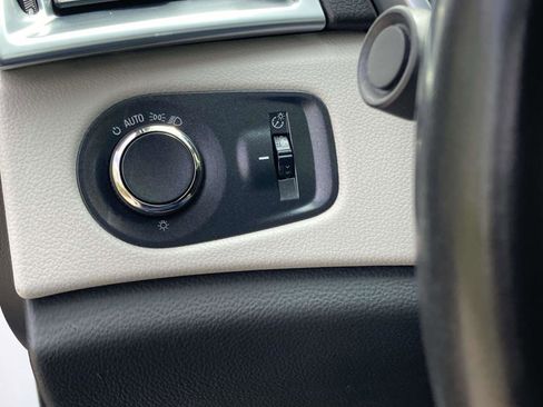 Used 2016 Cadillac SRX Luxury w/ Driver Awareness Package image 30