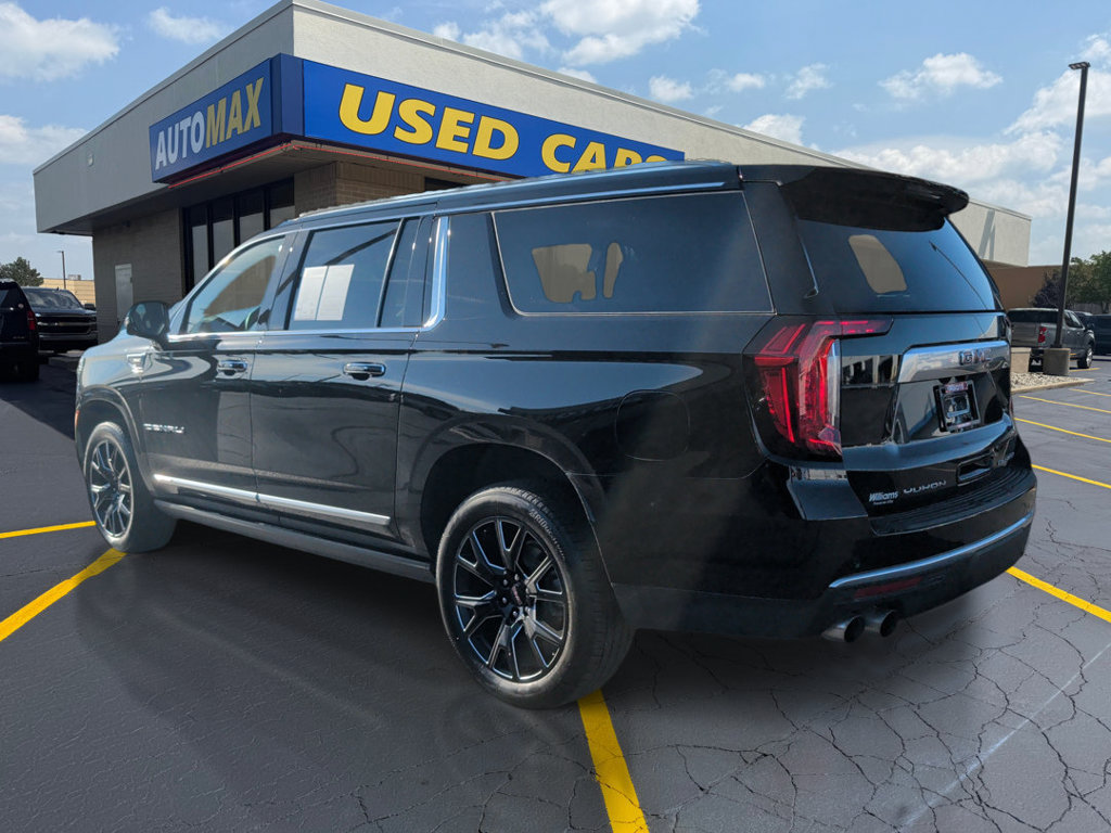 Used 2023 GMC Yukon XL Denali AWD/4WD image 7