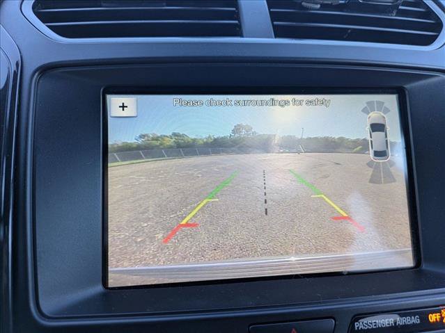 Used 2018 Ford Explorer XLT w/ Equipment Group 202A FWD image 13