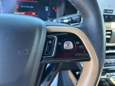 Used 2023 Lincoln Corsair Reserve FWD image 19