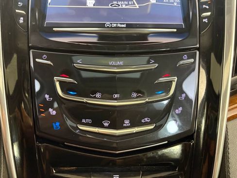 Used 2019 Cadillac Escalade Luxury AWD/4WD image 27