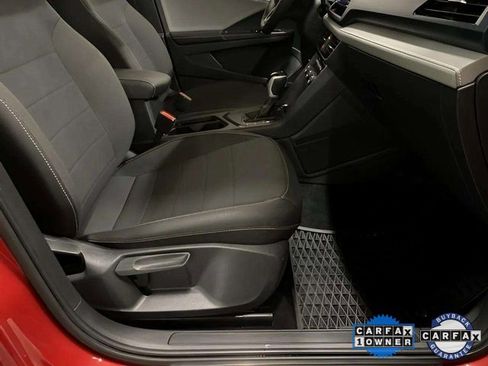 Used 2024 Volkswagen Taos SE image 85