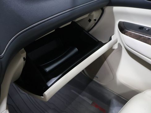 Used 2022 GMC Acadia Denali w/ Denali Ultimate Package image 41