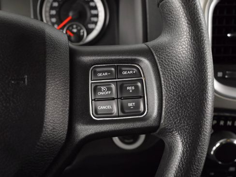 Used 2018 RAM 1500 Outdoorsman image 16