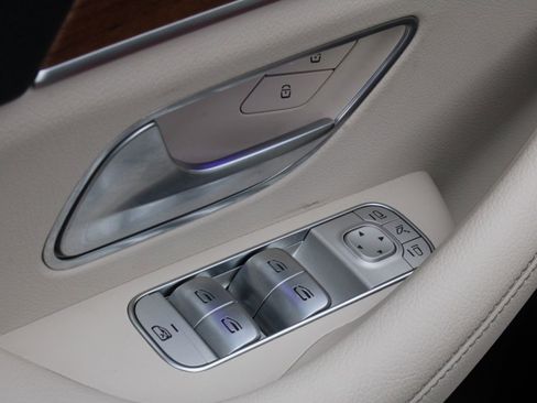 Certified 2022 Mercedes-Benz GLE 350 4MATIC image 12