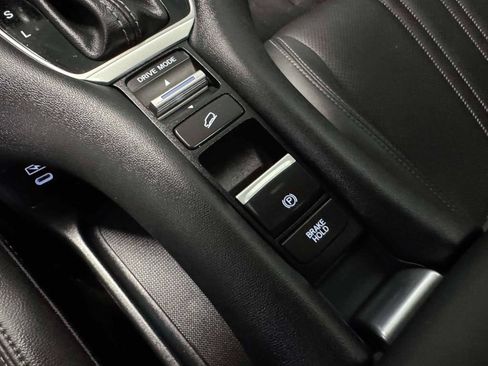Used 2024 Honda HR-V EX-L image 29