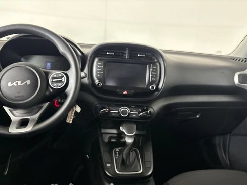 Used 2024 Kia Soul LX w/ Option Group 015 FWD image 24