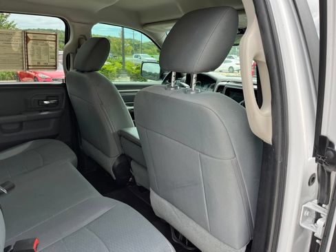 Used 2016 RAM 1500 Classic SLT AWD/4WD image 21