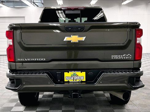 Used 2022 Chevrolet Silverado 3500 High Country w/ Safety Package II AWD/4WD image 5