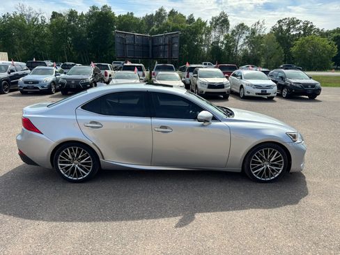 Used 2017 Lexus IS 200t RWD image 4