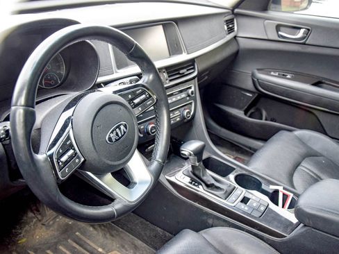 Used 2020 Kia Optima Premium FWD image 11