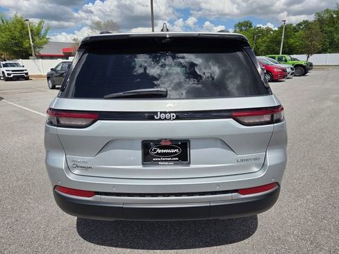 New 2026 Jeep Grand Cherokee Limited w/ Luxury Tech Group II image 11