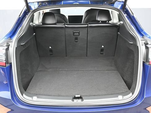 Used 2025 Tesla Model Y Long Range RWD image 13