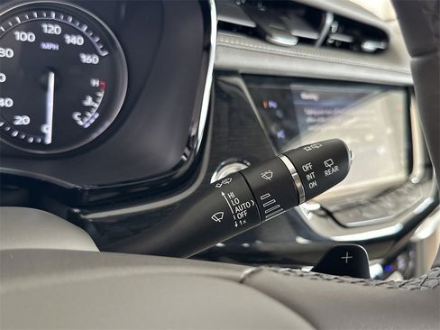 New 2025 Cadillac XT6 Premium Luxury image 23