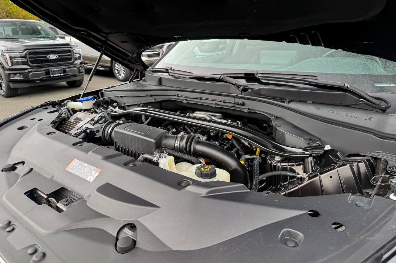 Used 2024 Lincoln Aviator AWD w/ Premium Package image 35