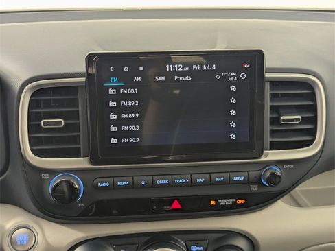New 2025 Hyundai Venue Limited image 19