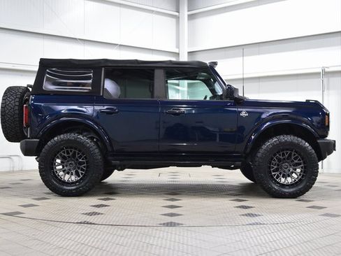 Used 2021 Ford Bronco Outer Banks image 8