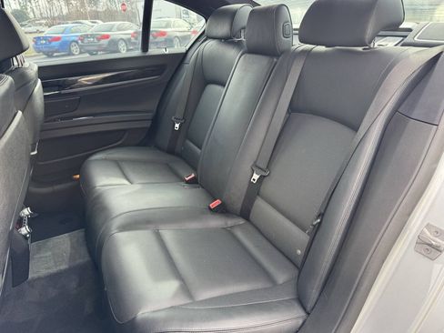 Used 2015 BMW 740i w/ Executive Package RWD image 9