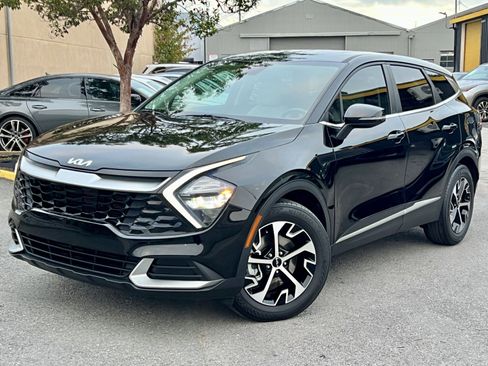 Used 2023 Kia Sportage EX image 1