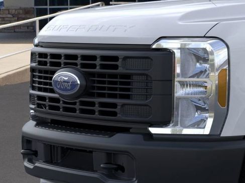 New 2026 Ford F250 XL image 17