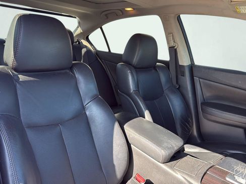 Used 2013 Nissan Maxima 3.5 SV w/ Premium Pkg FWD image 26