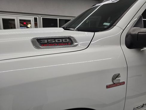 Used 2024 RAM 3500 Big Horn image 12