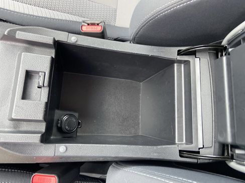 Used 2023 Subaru Outback Premium image 40